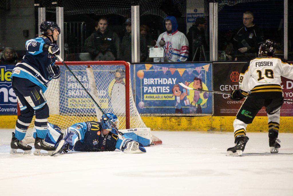 Fossier scores for Panthers at the back-door. 